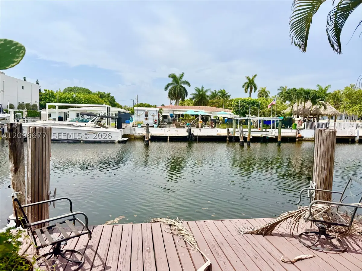 2039 NE 123rd St, North Miami, FL 33181 - #1