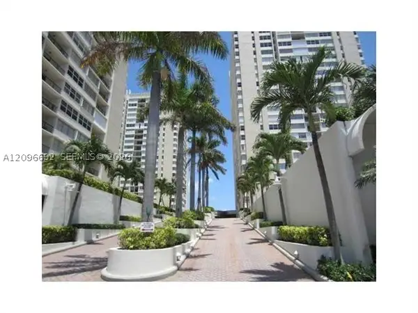 1880 S Ocean Dr #304, Hallandale Beach, FL 33009