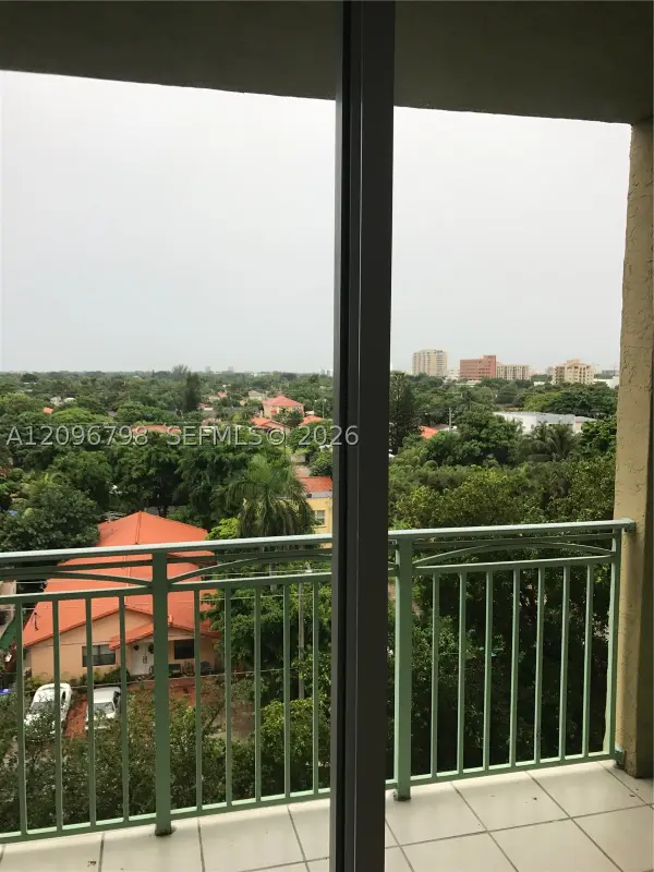 3500 Coral Way #703, Miami, FL 33145