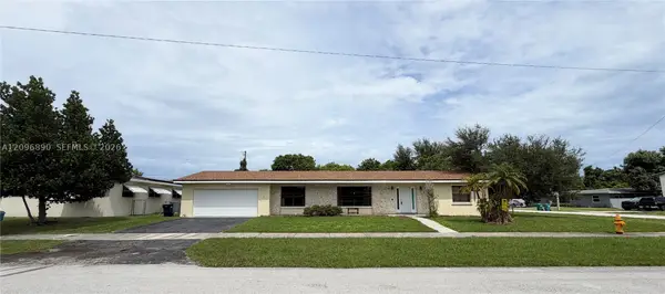 9741 SW 159th St, Miami, FL 33157
