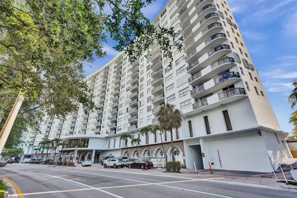 6039 Collins Ave #1736, Miami Beach, FL 33140