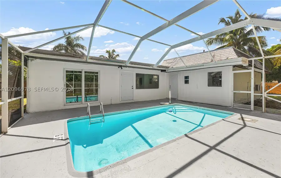 417 SW 1st Ave, Boynton Beach, FL 33435 - #3