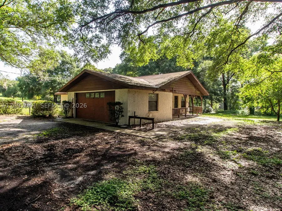 15233 SE 175th Street, Weirsdale, FL 32195 - #3