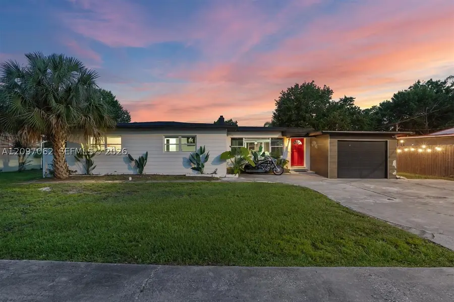 8120 Gondola Dr, Orlando, FL 32809 - #2