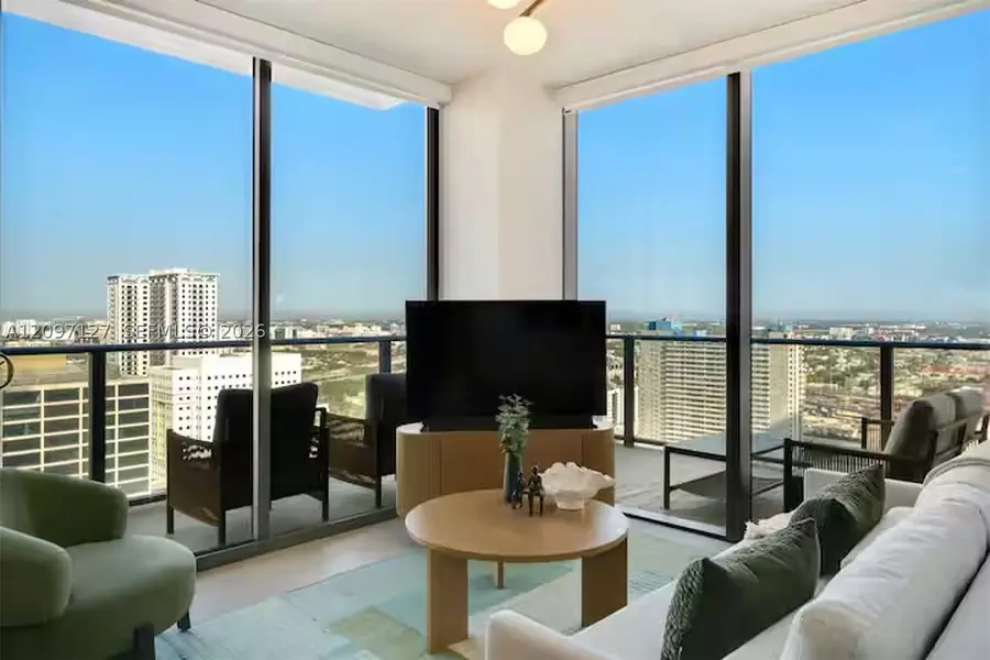 11 NE 6th St #3214, Miami, FL 33132 - #3