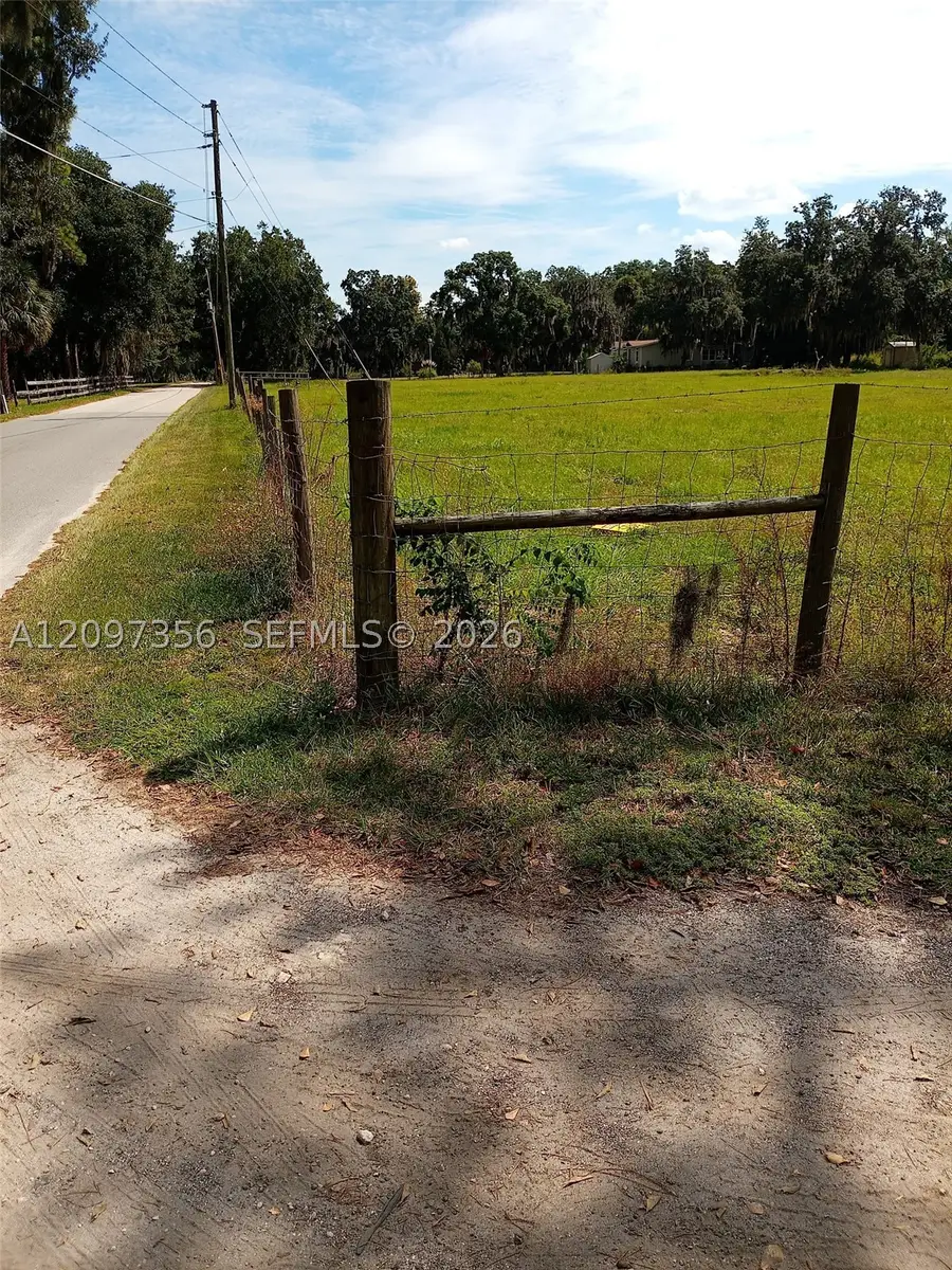 0000 Hickory Hollow Rd, Leesburg East, FL 34748 - #3
