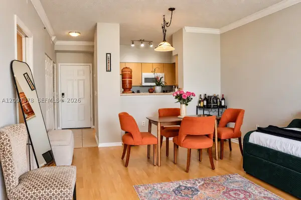 616 Clearwater Park Rd #808, West Palm Beach, FL 33401