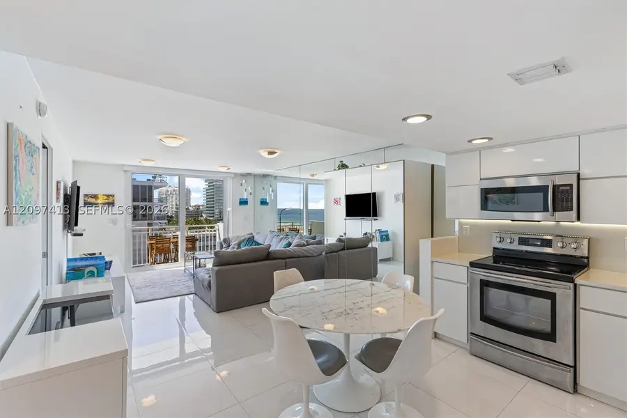 345 Ocean Dr #1012, Miami Beach, FL 33139 - #2