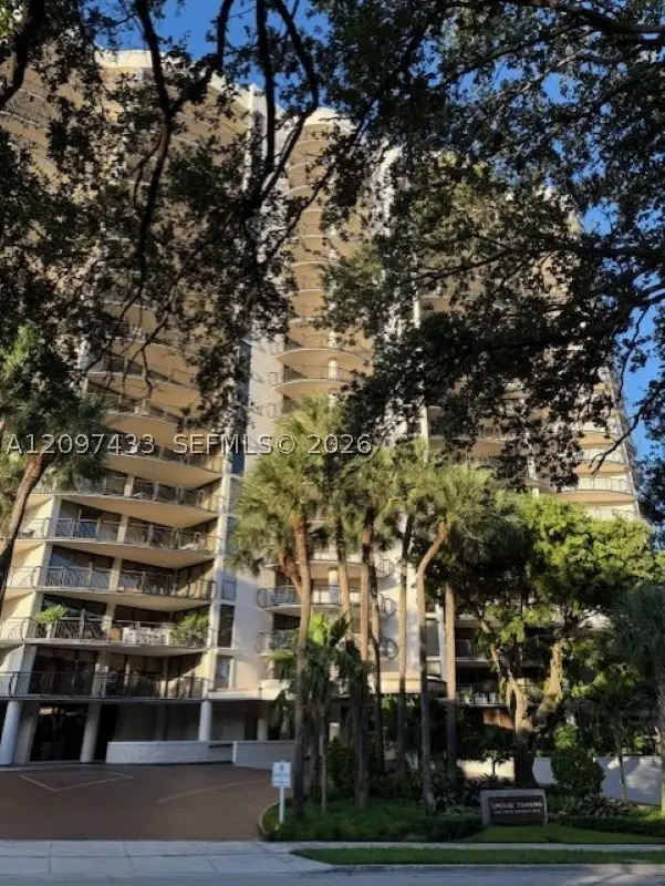 2843 S Bayshore Dr #5A, Miami, FL 33133 - #1