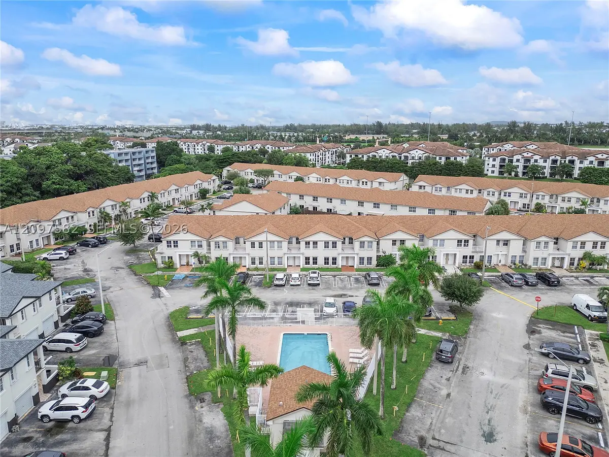 9187 Fontainebleau Blvd #407, Miami, FL 33172 - #1