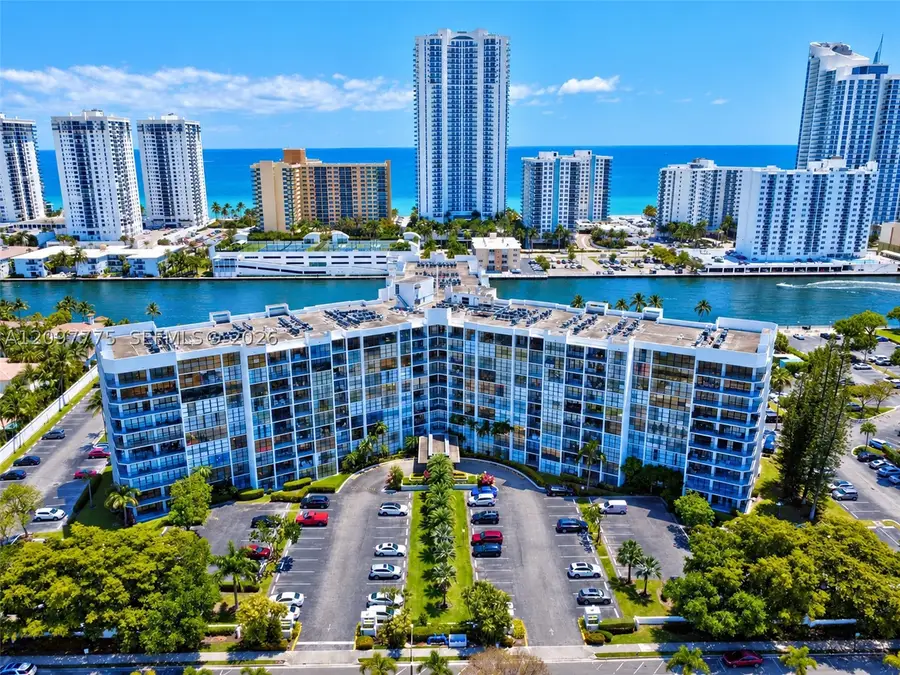 1000 Parkview Dr #610, Hallandale Beach, FL 33009 - #2