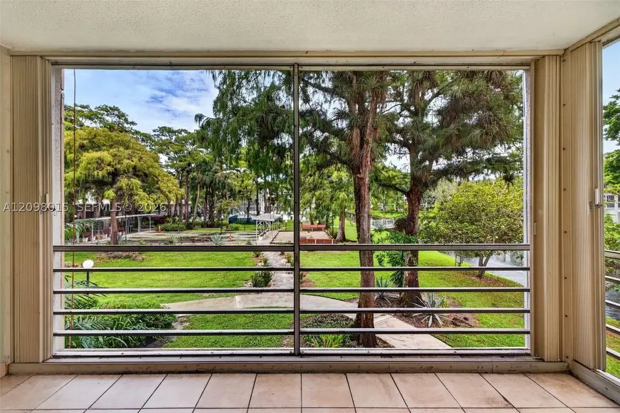 4898 NW 29th Ct #201, Lauderdale Lakes, FL 33313 - #2