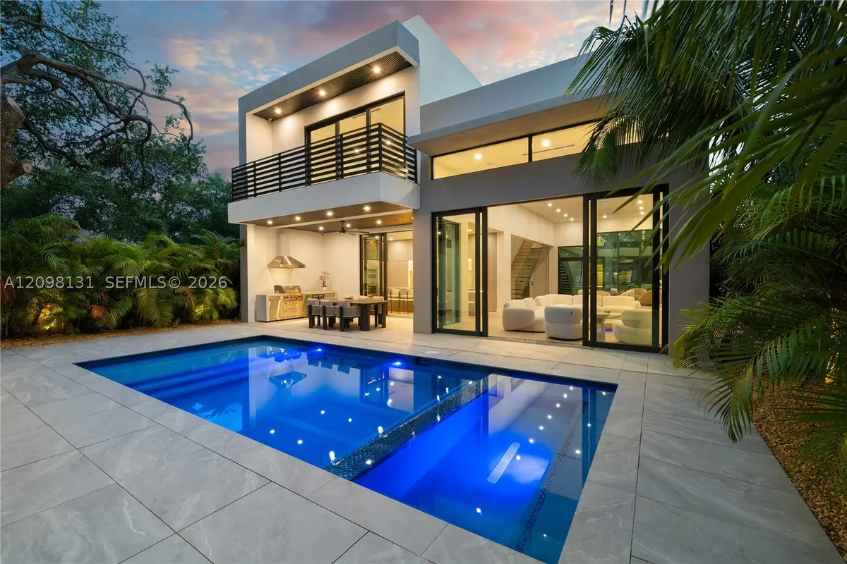 280 NW 47th St, Miami, FL 33127 - #1