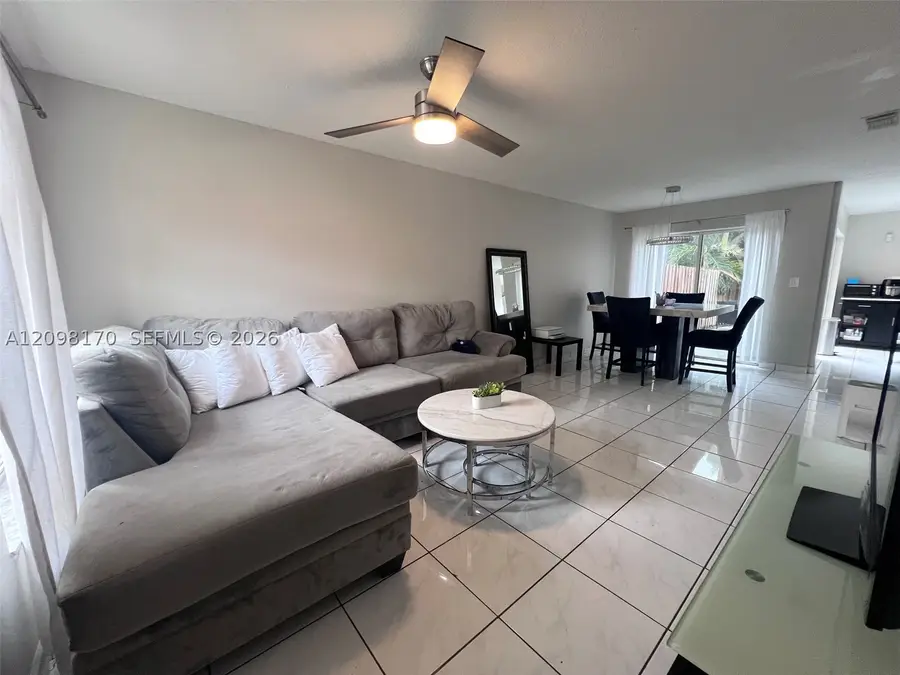 Address Withheld By Seller, Miami, FL 33185 - #3
