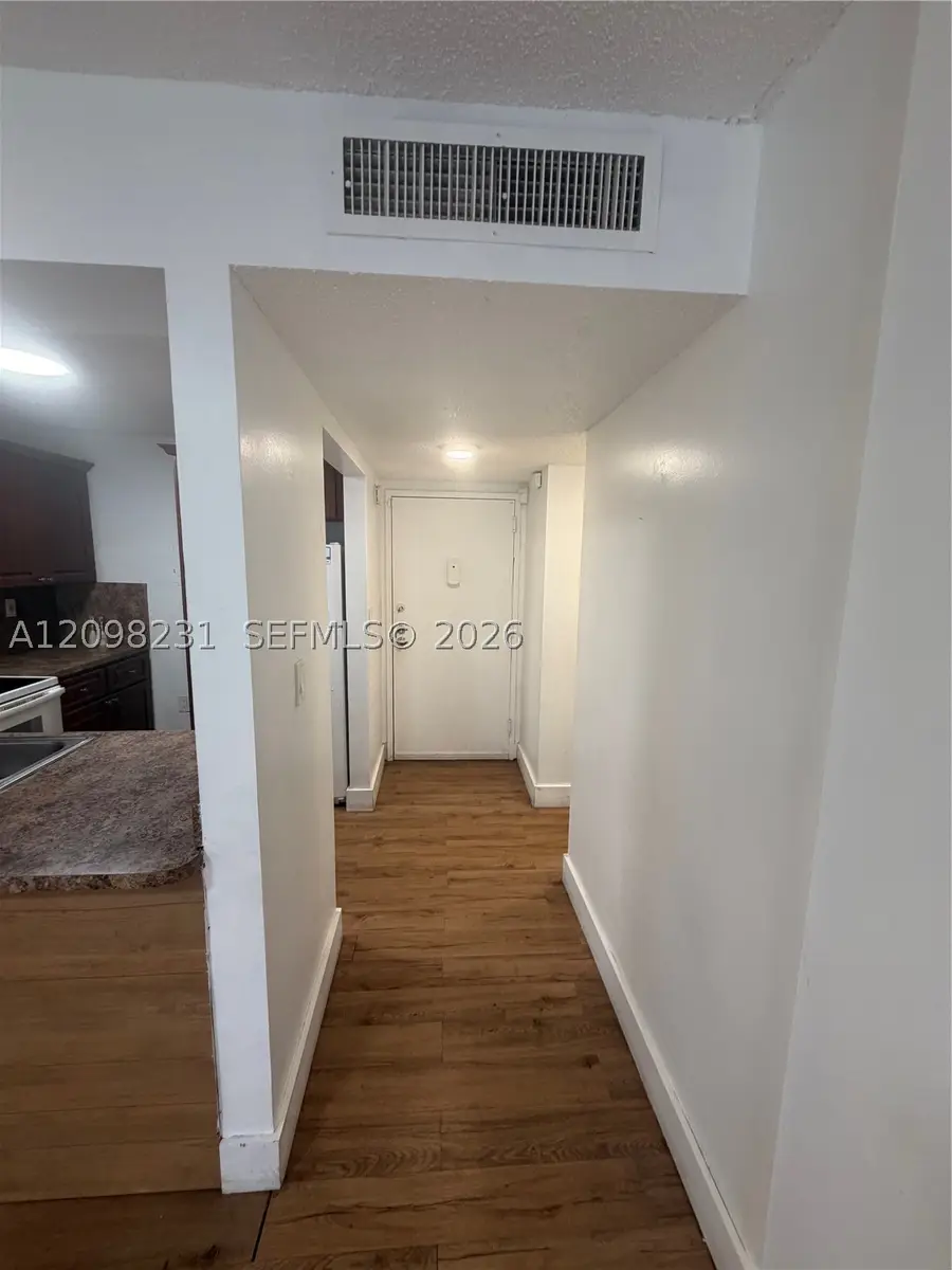 16465 NE 22nd Ave #412, North Miami Beach, FL 33160 - #2