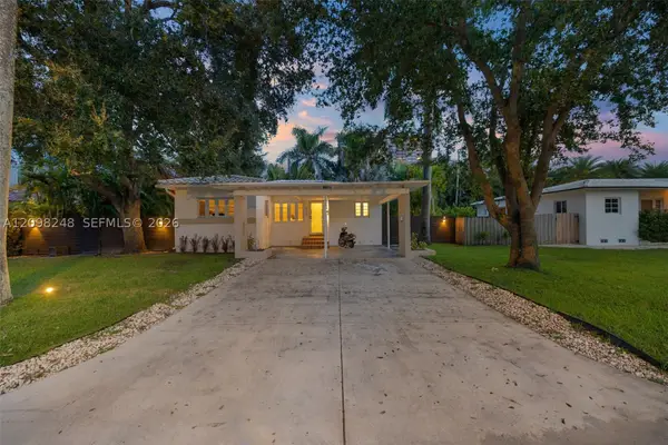 830 NE 72nd St, Miami, FL 33138