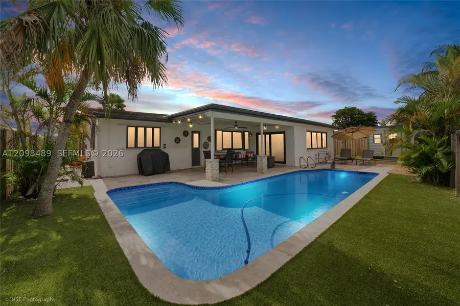 11941 NW 23rd St, Pembroke Pines, FL 33026 - #3