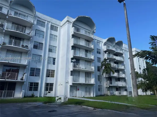 494 NW 165th St Rd #C-305, Miami, FL 33169