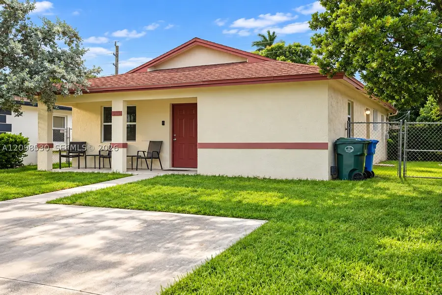 211 NE 35th St, Oakland Park, FL 33334 - #3