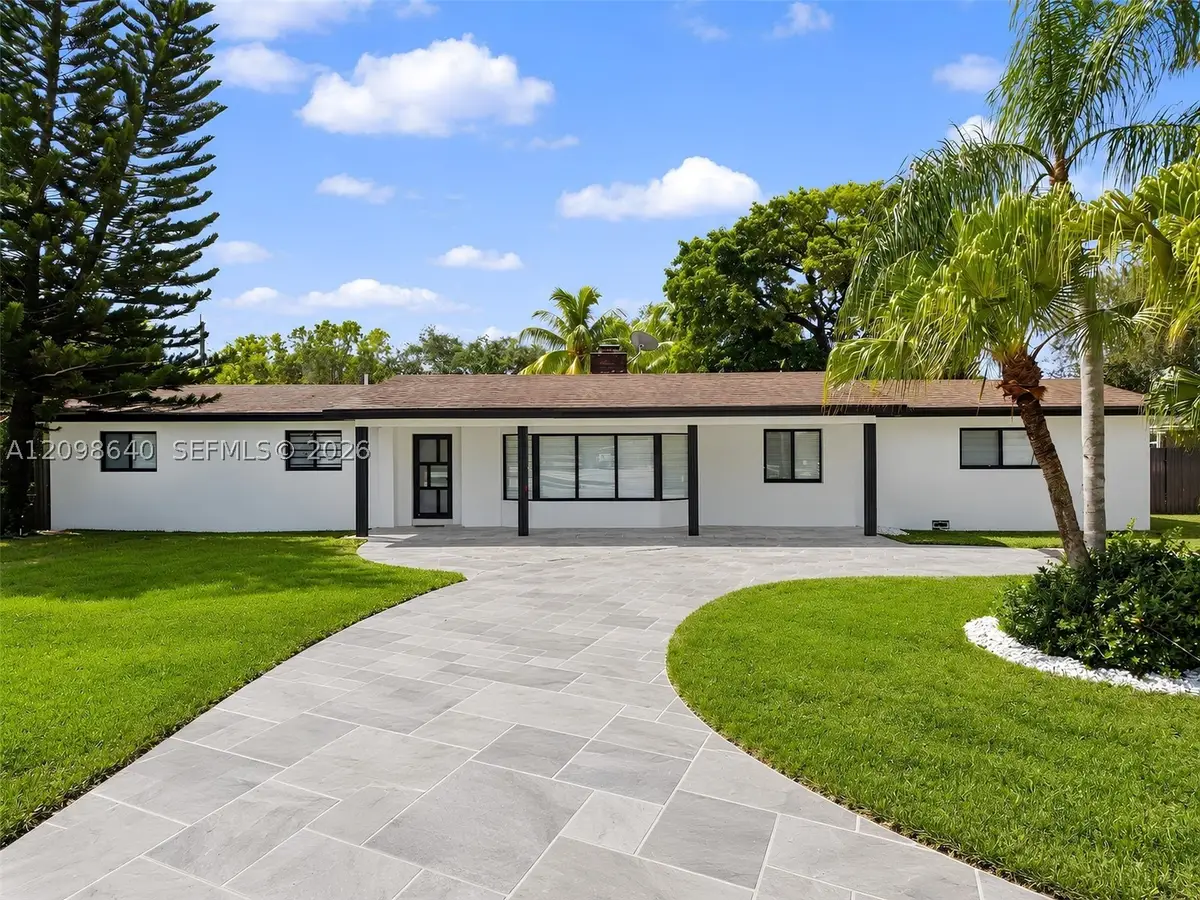 8200 SW 164th St, Palmetto Bay, FL 33157 - #1