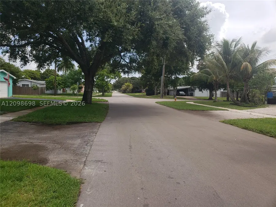 510 SW 70th Ave, Pembroke Pines, FL 33023 - #3