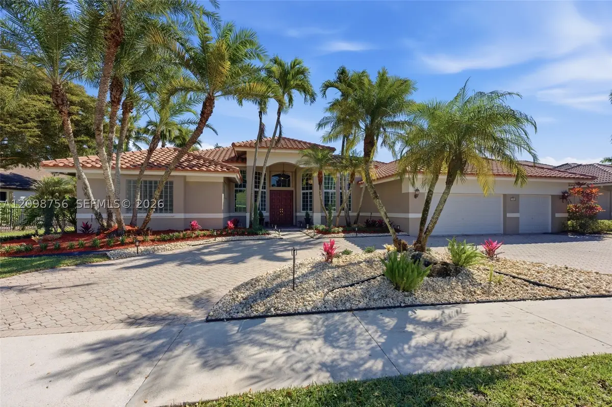158 Dockside Cir, Weston, FL 33327 - #1