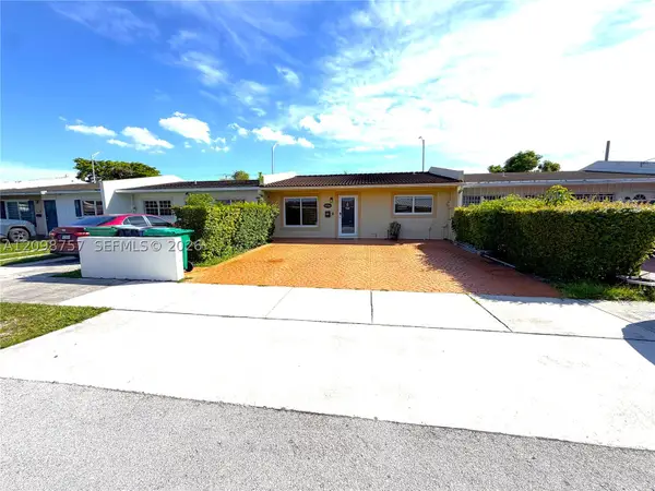 10110 SW 23rd Ter, Miami, FL 33165
