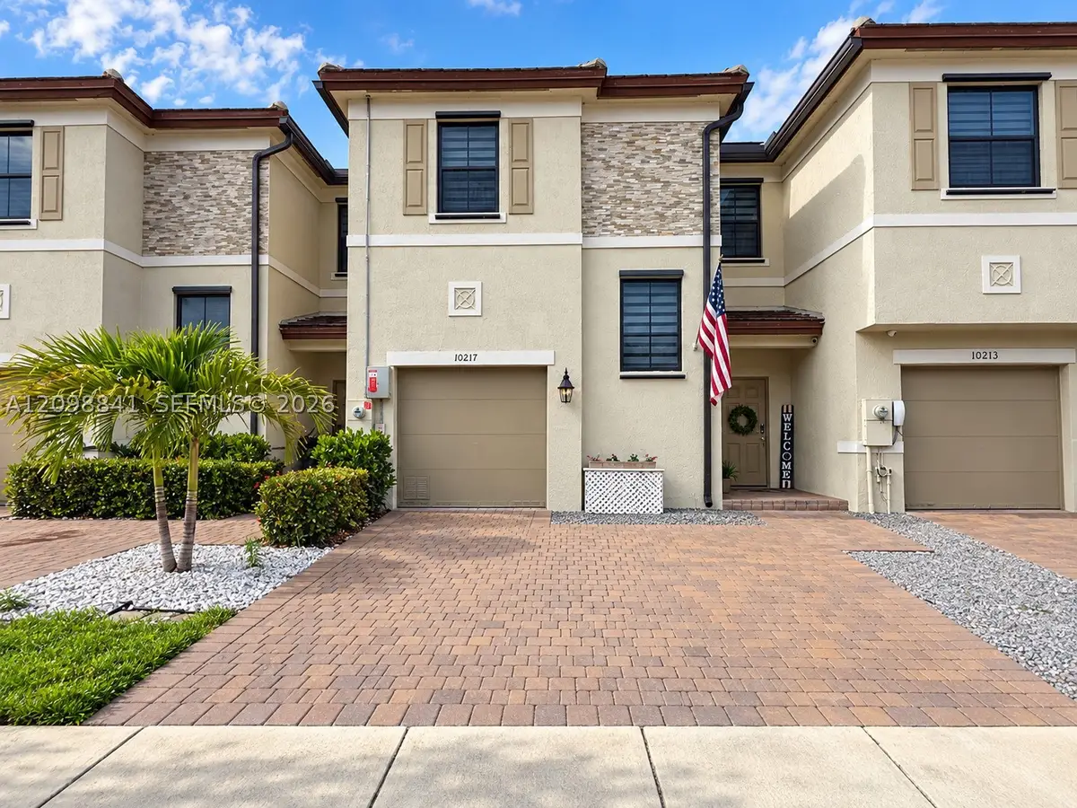 10217 SW 231st Ln, Miami, FL 33190 - #1