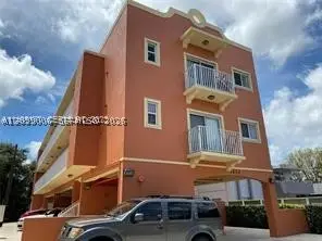 1638 SW 3rd St #302, Miami, FL 33135 - #1