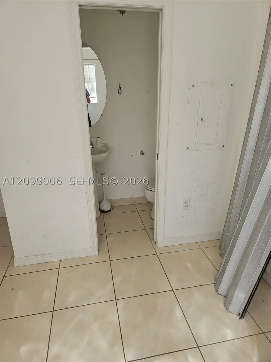 1638 SW 3rd St #302, Miami, FL 33135 - #3