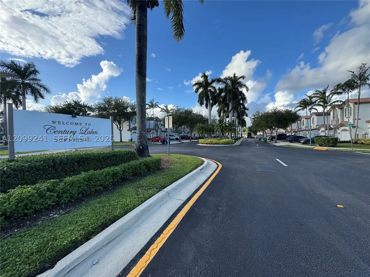 6243 SW 165th Ave, Miami, FL 33193 - #1