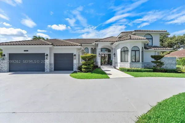 12060 NW 10th St, Plantation, FL 33323