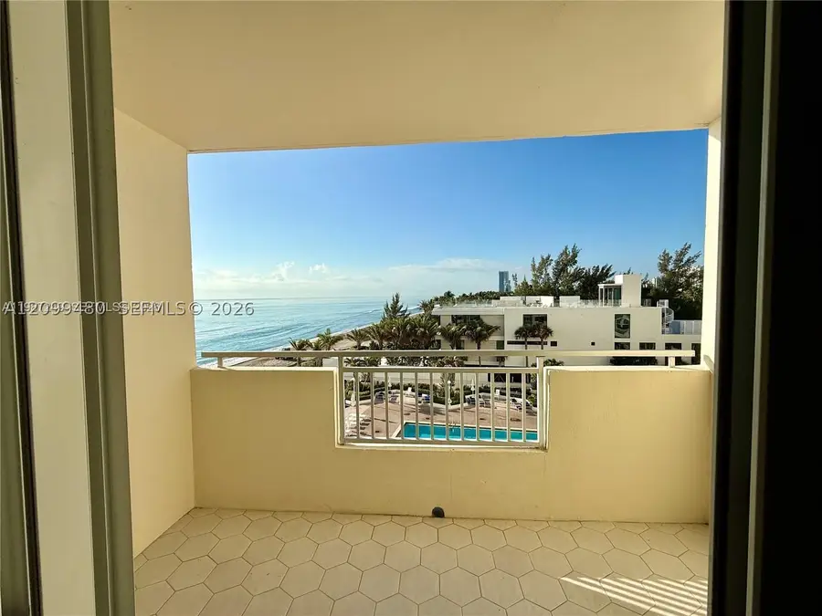 3180 S Ocean Dr #509, Hallandale Beach, FL 33009 - #2