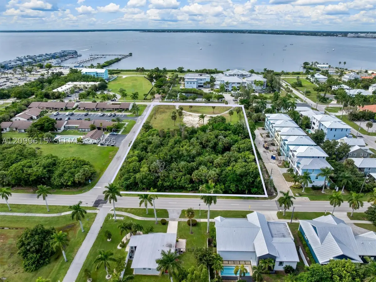 925 W Marion, Punta Gorda, FL 33950 - #1