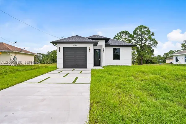 1025 Marshall Ave S, Lehigh Acres, FL 33976