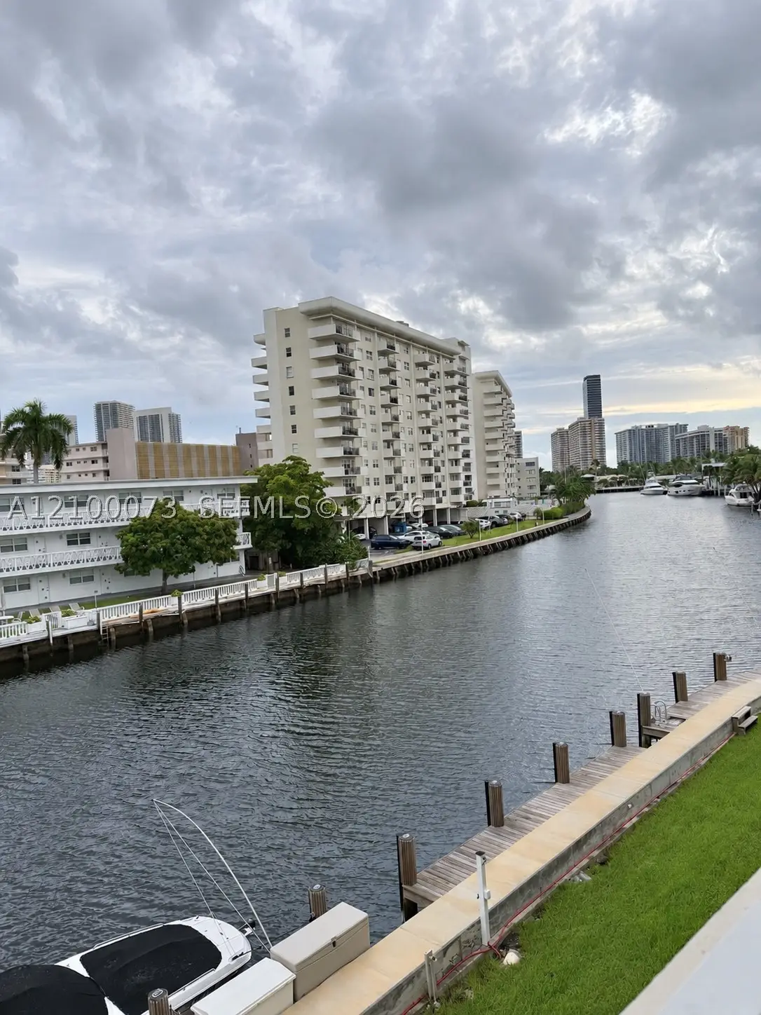 440 Paradise Isle Blvd #306, Hallandale Beach, FL 33009 - #1