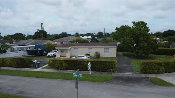 5241 SW 98th Ave Rd, Miami, FL 33165