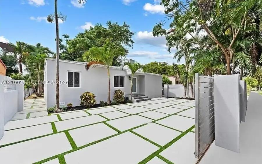 2810 SW 12th St, Miami, FL 33135 - #2