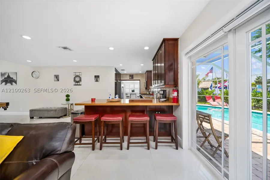 31 SE 12th St, Pompano Beach, FL 33060 - #2