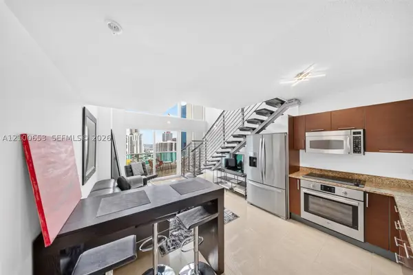 41 SE 5th St #2011, Miami, FL 33131
