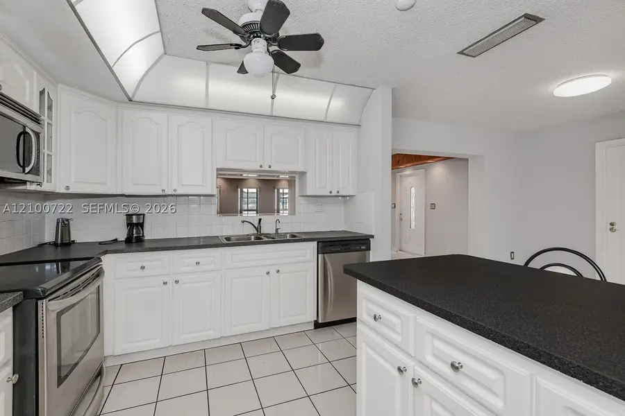 7802 W 18th Ln, Hialeah, FL 33014 - #2