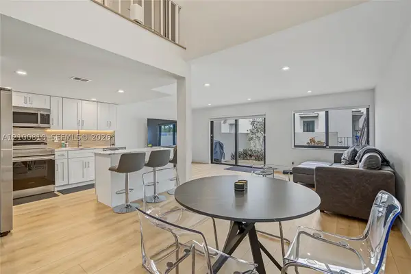 2607 N 40th Ave, Hollywood, FL 33021
