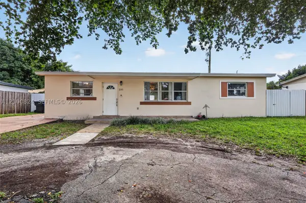 231 N 65th Ter, Hollywood, FL 33024