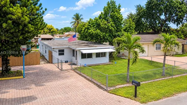 6331 Taylor St, Hollywood, FL 33024