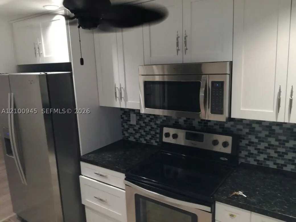 922 NE 199th St #4H, Miami, FL 33179 - #1