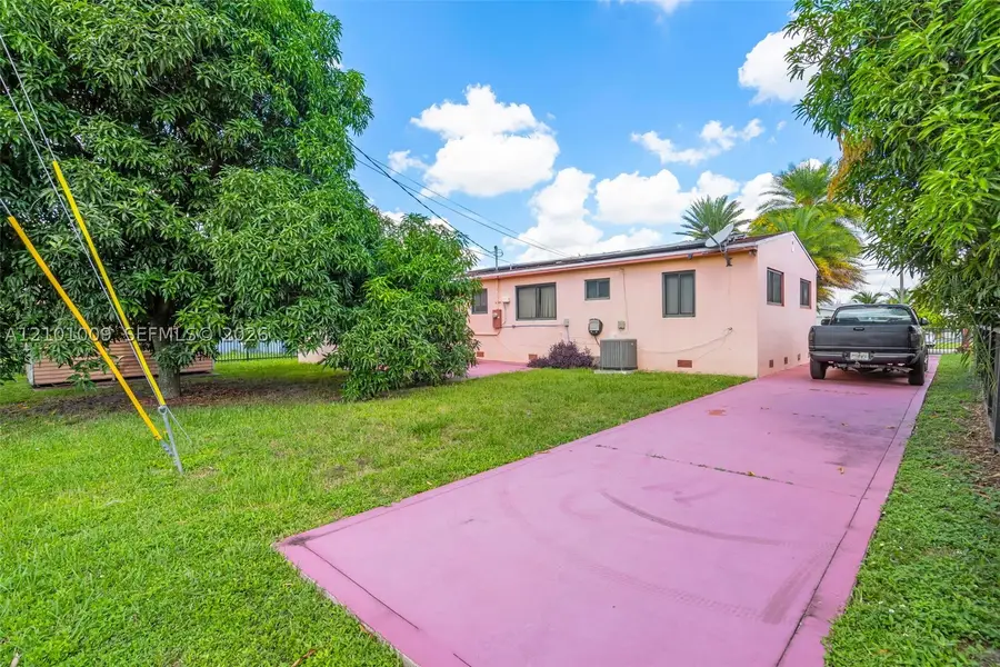 1220 NW 91st St, Miami, FL 33147 - #2