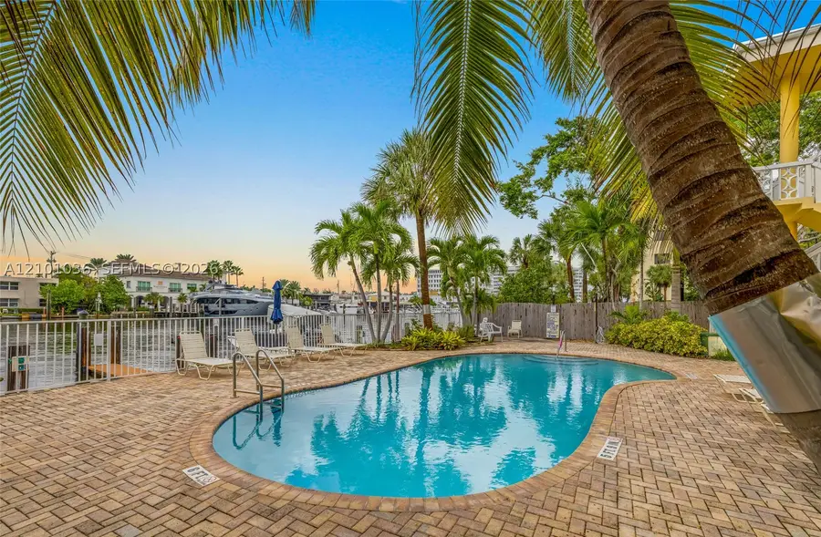 815 Middle River Dr #311, Fort Lauderdale, FL 33304 - #3