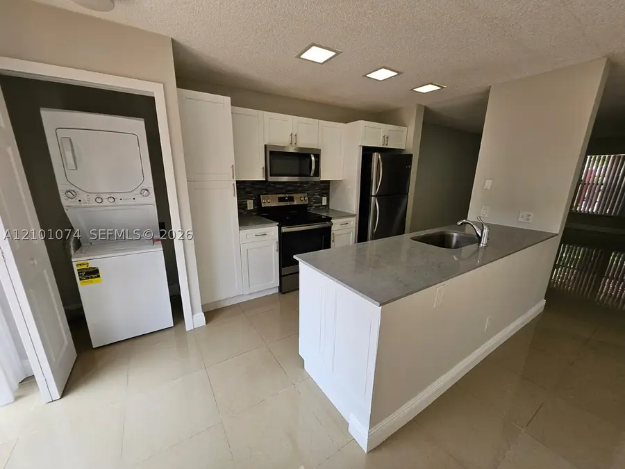 1091 N Hiatus Rd #1091, Pembroke Pines, FL 33026 - #2