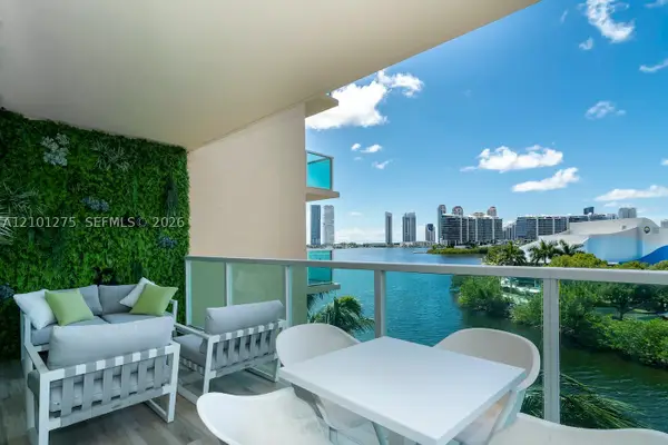 3300 NE 190 St #516, Aventura, FL 33180