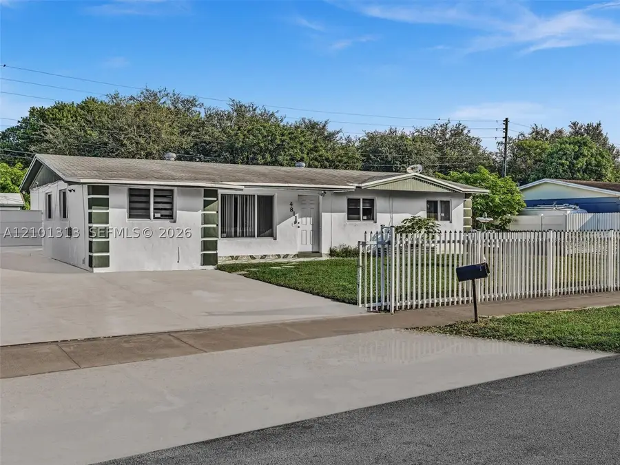 4811 NW 181st Ter, Miami Gardens, FL 33055 - #2